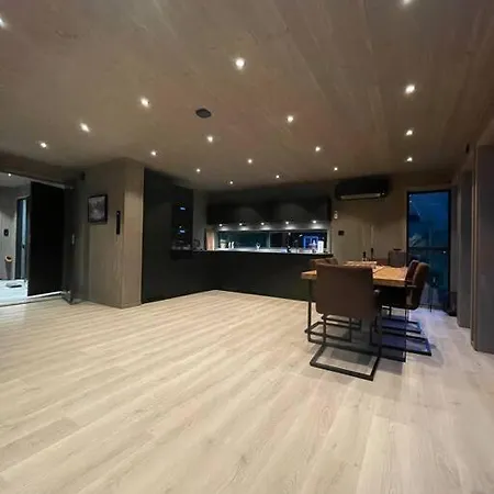 Vakantiehuis Resvegen 63 Stranda (More og Romsdal)